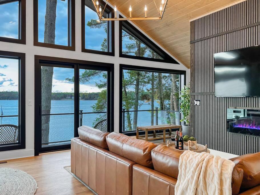 Leo'S Bear Lake Hideaway Kalkaska Exterior photo